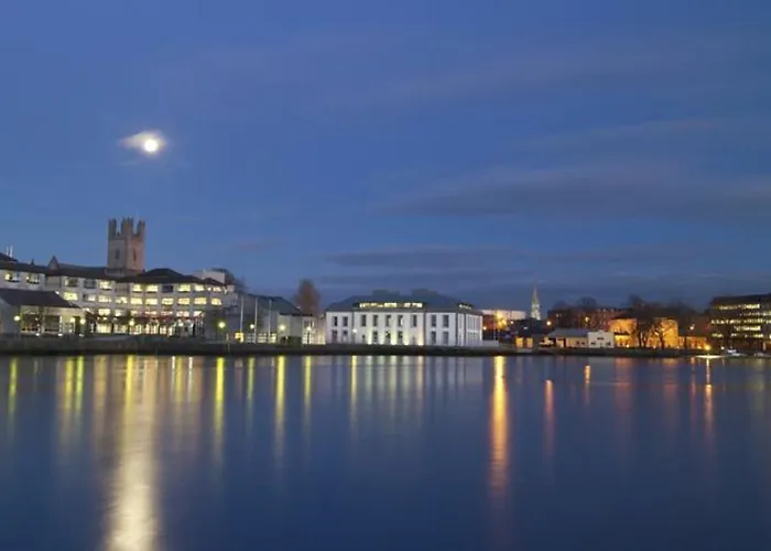 伟大民族南方苑酒店 酒店 3*