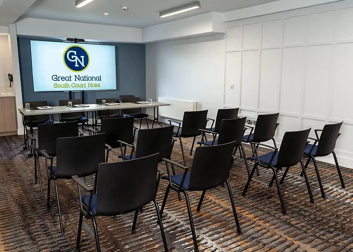 伟大民族南方苑酒店 3*